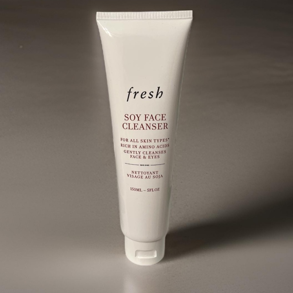 🔥BN FRESH SOY CLEANSER🔥 - Picture 1 of 3
